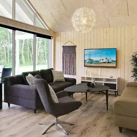 בית נופש 16 Person In Hasselberg